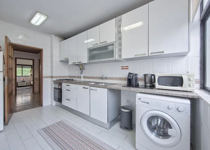 Pontinha Typical By Homing ליסבון