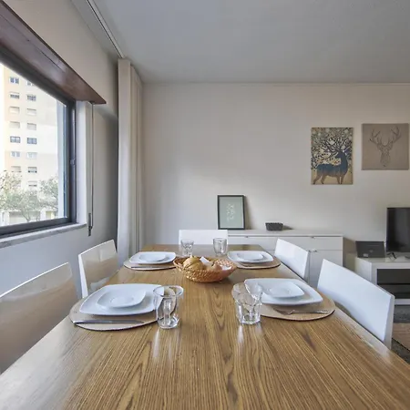 Pontinha Typical By Homing Apartment