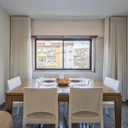 Pontinha Typical By Homing Apartment